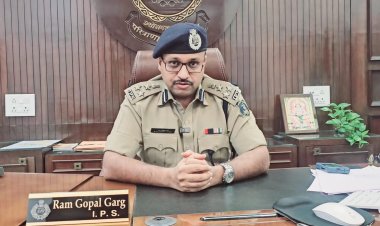 IG दुर्ग रेंज श्री गर्ग ने सड़क दुर्घटनाओ की रोकथाम के लिए पुलिस अधीक्षक दुर्ग, बालोद, बेमेतरा को जारी किए दिशा निर्देश