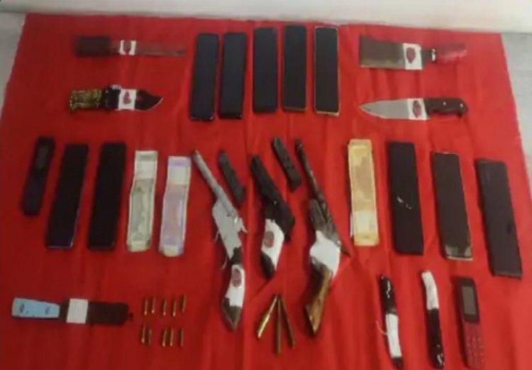 मवेशी और गांजा की तस्करी करने वाले बड़े गिरोह का भंडाफोड़, पुलिसकर्मियों पर तान दिया था लोडेड पिस्टल और कट्टा, 10 गिरफ्तार