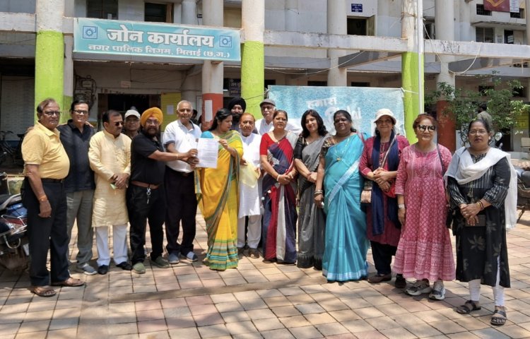 भेलवा उद्यान संधारण के लिए नेहरू नगर रेसिडेंट्स एसोसिएशन ने जोन आयुक्त को सौंपा ज्ञापन