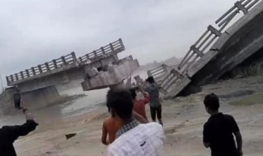 उद्घाटन से पहले ही नदी में समाया 12 करोड़ का पुल