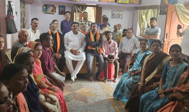 विधायक गजेंद्र यादव ने कार्यकर्त्ताओ के साथ सुना मोदी के मन की बात