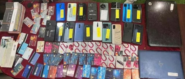 ऑनलाइन सट्टा पर बड़ी कार्रवाई, 5 गिरफ्तार, बैंकों में जमा 7 लाख रुपए फ्रीज
