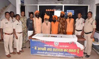 पुलिस को मिली बड़ी कामयाबी, साधुओं के भेष में मध्य प्रदेश के 6 ठग गिरफ्तार, छत्तीसगढ़ में ठगी के बाद पहुंचे थे आंध्रप्रदेश, देश भर में 25 अपराधिक मामले है दर्ज