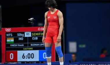 भारत को लगा बड़ा झटका, विनेश फोगाट को पेर‍िस ओलंप‍िक में अयोग्य घोष‍ित, अब नही मिलेगा कोई मेडल