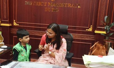 क्लेक्टर ऋचा प्रकाश चौधरी से मिला 5 वर्षीय गूगल बॉय रूद्र शर्मा
