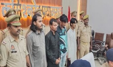 मदरसे की आड़ में नकली नोट की फैक्टरी, मौलवी सहित 4 गिरफ्तार, 1.30 लाख के नकली नोट जब्त