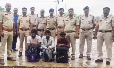 लाखों रुपए के अवैध शराब के साथ तीन तस्कर गिरफ्तार