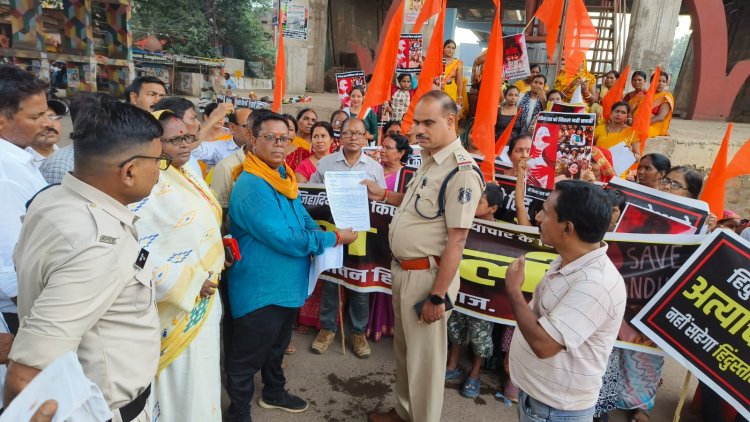 आक्रोश रैली निकाल PM मोदी के नाम सौंपा ज्ञापन