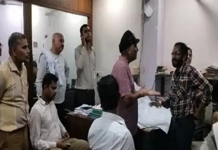 4 कोचिंग सेंटर को SDM ने किया सील, 100 से ज्यादा बच्चों को पढ़ाया जा रहा था बंद कमरे में
