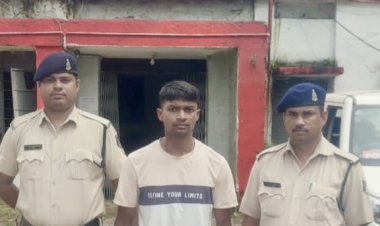 फेसबुक में दोस्ती, फिर शादी का प्रलोभन देकर कई बार बनाया शारीरिक संबंध, पुलिस से बचने छिपा था घने जंगलों के बीच