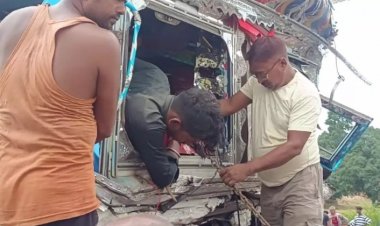 दो ट्रकों में भिड़ंत, एक चालक की मौत