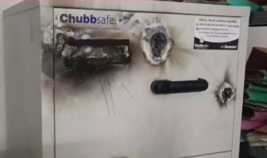 ग्रामीण बैंक में चोरी का असफल प्रयास, लॉकर काटने के दौरान बज उठा अलार्म