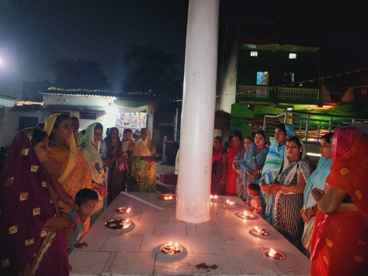 विधायक देवेंद्र यादव के लिए सतनामी समाज ने जैतखाम में जलाया दीया, गुरू घासीदास उनके बेहतर भविष्य की कामना की