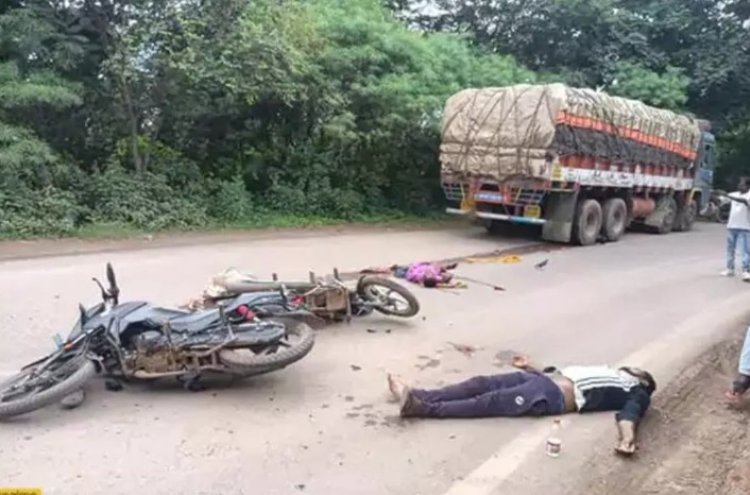 2 बाइकों की आमने-सामने भिड़ंत, ट्रक के पिछले टायर के नीचे आ गए दंपति, पति-पत्नी की दर्दनाक मौत