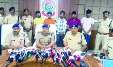 प्रधान आरक्षक तालिब शेख की पत्नी और नाबालिग बेटी की निर्मम हत्या के मामले में 5 गिरफ्तार