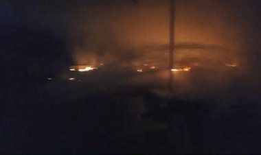 VIDEO: भिलाई में इस थाने के पीछे लगी भीषण आग, अग्निशमन कर्मियों ने बड़ी मशक्कत के बाद पाया काबू