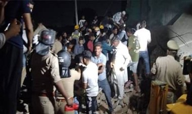 ऑक्सीजन सिलेंडर फटने से गिरा दो मंजिला इमारत, 26 दबे, बच्चे सहित 6 लोगों की मौत 