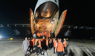 तूफान का दहशत: ओडिशा-बंगाल में स्कूलें बंद, 150 से अधिक ट्रेने भी रद्द