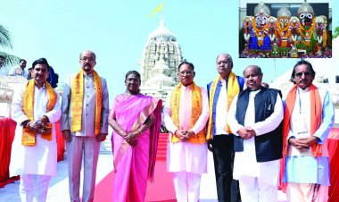 राष्ट्रपति मुर्मु ने महाप्रभु श्री जगन्नाथ भगवान की पूजा-अर्चना कर प्रदेश व देशवासियों की सुख-शांति की कामना