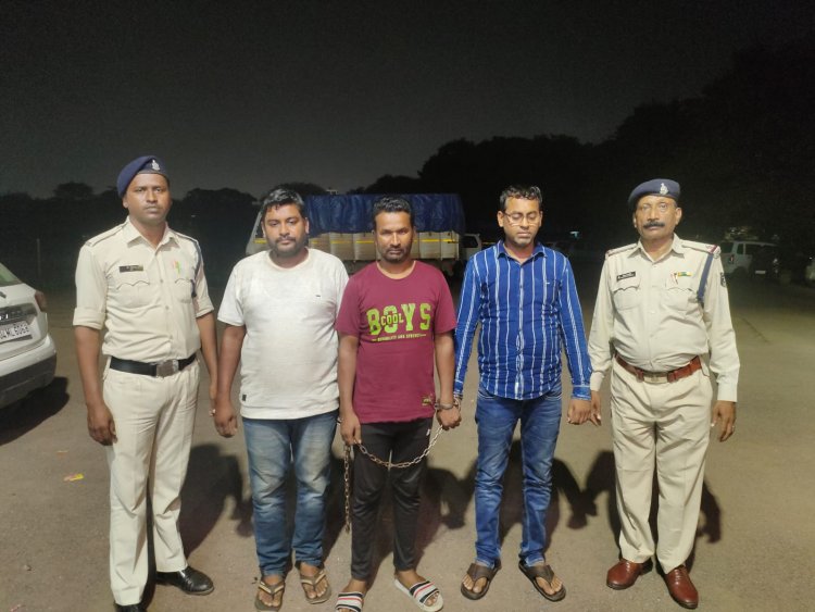 पकड़े गए भिलाई में अवैध तम्बाखू युक्त गुटखा बनाने वाले फैक्ट्री संचालक साजिद खान सहित तीन आरोपी