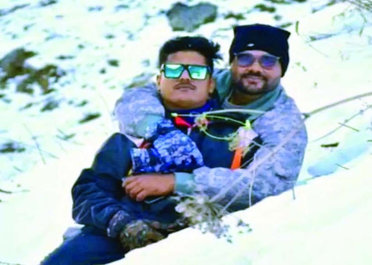 वर्दी की आड़ में गांजा तस्करी कराने वाले जीआरपी के चार आरक्षक गिरफ्तार