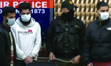 VIDEO पुलिस को मिली बड़ी सफलता, मार्केट में ग्रेनेड फेंकने वाले लस्कर के तीन आतंकवादी गिरफ्तार