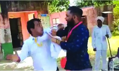 VIDEO इस निर्दलीय प्रत्याशी ने SDM को मारा थप्पर, गिरफ्तारी को लेकर RAS- IAS एसोसिएशन सहित सभी प्रशासनिक अधिकारियों ने दी कलम बंद हड़काल की चेतावनी