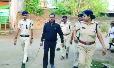 पुजारी से गाली गलौज और धमकी देने वाले आरोपी का पुलिस ने निकाला पैदल मार्च