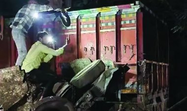 तेज रफ्तार ट्रक और मुर्गियों से भरी पिकअप में भिड़ंत, दो लोगों की मौत