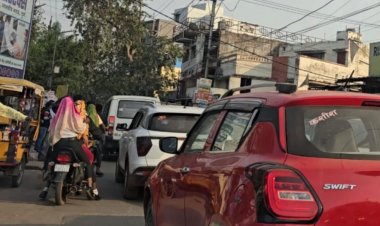 दुर्ग रेलवे स्टेशन के पास सड़क जाम से लोग परेशान