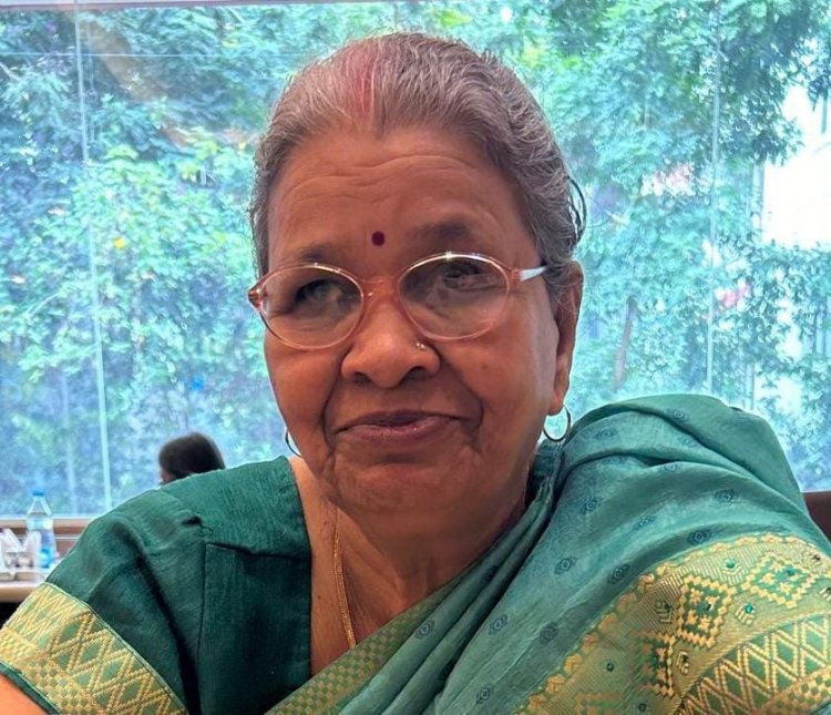 निधन- श्रीमती गायत्री देवी