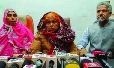 22 सालों से पाकिस्तान में फंसी 70 वर्ष की महिला भारत पहुंची, रिपोर्टर की खबर ने खोले भारत वापसी के द्वार