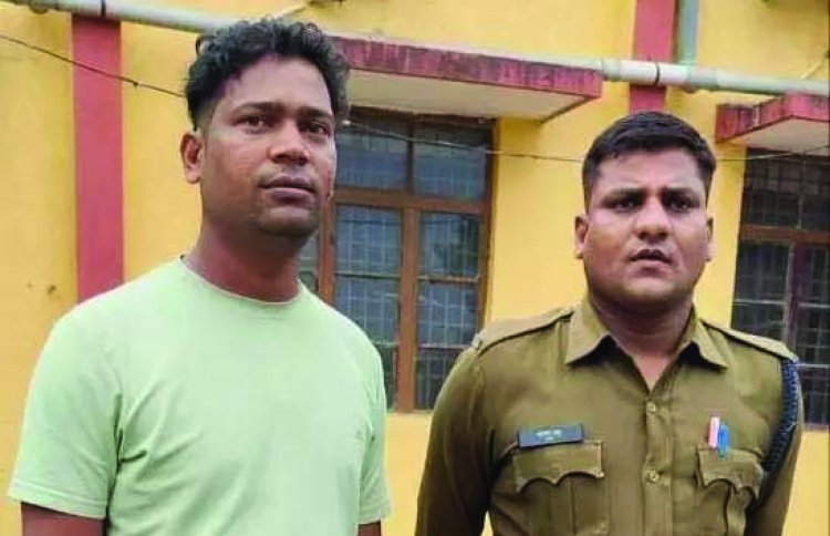 तड़ीपार का आरोपी घुम रहा था अपने गांव में, पुलिस ने घेराबंदी कर पकड़ा