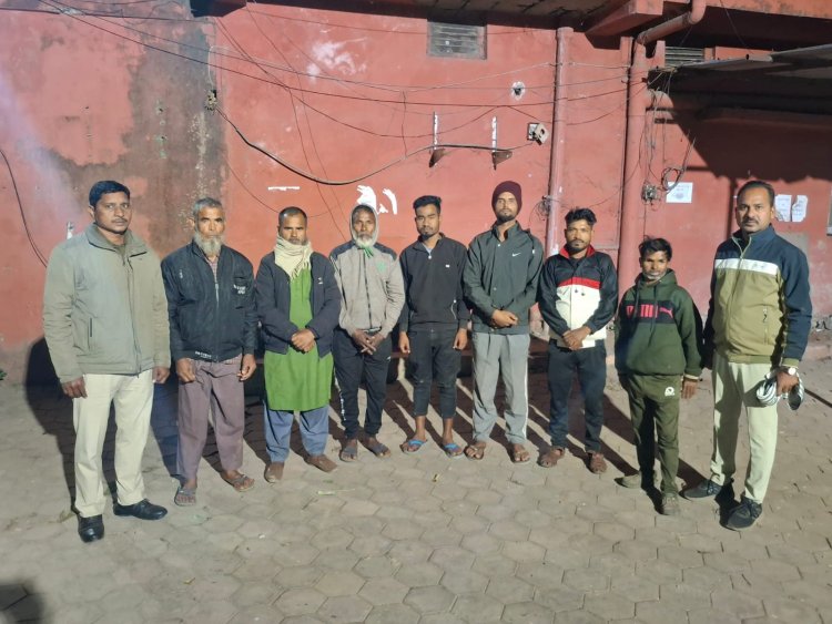 दुर्ग जिले में अवैध रूप से रहकर कारखानों में काम करने वाले 7 मजदूरों को पुलिस ने भेजा जेल