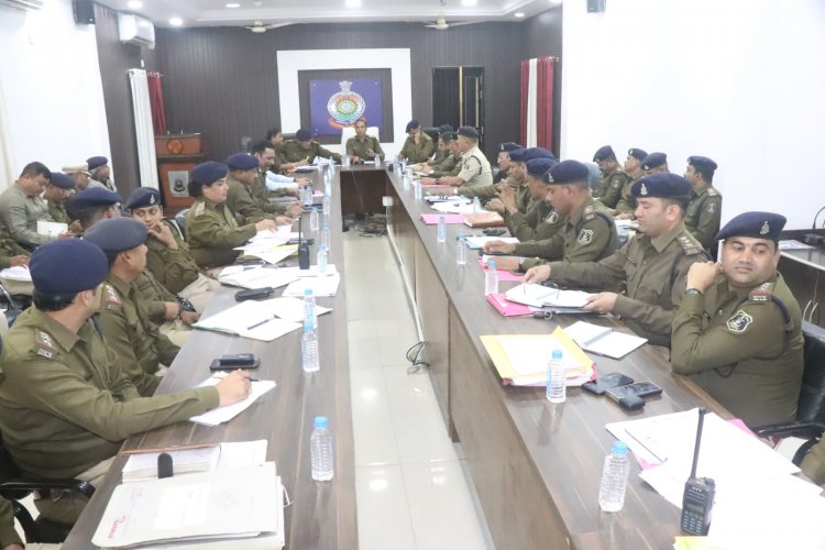 पुलिस अधीक्षक ने थाना प्रभारियों को दिए पेट्रोलिंग बढ़ाने के निर्देश