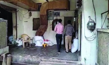 तंबाखू व्यापारी के ठिकानों पर GST टीम का छापा