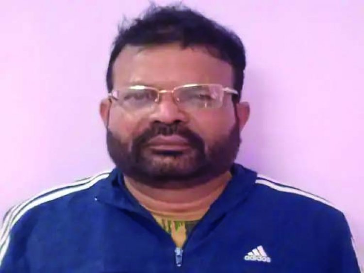 अवैध शराब मामले में भिलाई का युवक रायपुर में गिरफ्तार, फार्म हाउस में पकड़ाया था लाखों रुपए का शराब