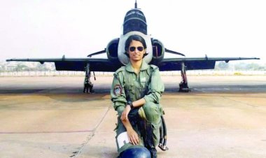 जगुआर फाइटर प्लेन उड़ाने वाली पहली महिला पायलट बनीं तनुष्का