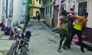 होली खेलते के दौरान भाजपा बूथ अध्यक्ष सहित दो लोगों को मार दी गोली, देखें VIDEO
