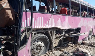 पाकिस्तानी सेना के काफिले पर हमला, मारे गए करीब 90 सैनिक, देखें VIDEO