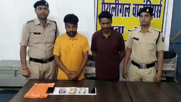 2 सट्टेबाज गिरफ्तार, इंडिया-न्यूज़ीलैंड मैच में लिखा रहे थे सट्टा, एक लाख रुपए कैश बरामद