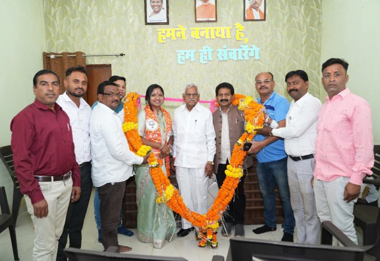 एक अच्छे जनप्रतिनिधि को सदैव समाज हित में ही कार्य करना चाहिए-विधायक डोमनलाल कोर्सेवाड़ा