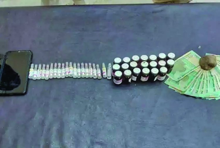 नशीले इंजेक्शनों की तस्करी मामले में चार गिरफ्तार
