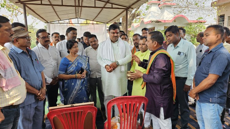 विधायक गजेन्द्र यादव की निधि से पोलसाय पारा में बनेगा सामाजिक भवन