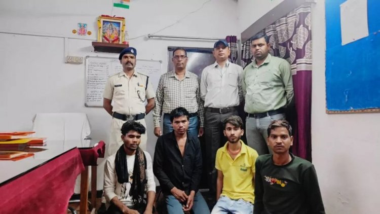 स्टेशन में पकड़े गए चार आदतन पॉकेटमार