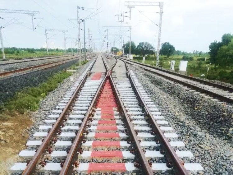 खरसिया-नया रायपुर-परमलकसा रेल लाइन प्रोजेक्ट के सम्बन्ध में भूमि अंतरण, खाता विभाजन, व्यपवर्तन पर लगा प्रतिबंध