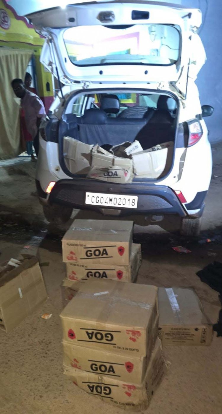 दुर्ग जिले में बड़ी मात्रा में अवैध शराब जब्त, कार में छिपा रखा था गोवा का पेटी, अंधेरे का फायदा उठाकर चालक फरार 