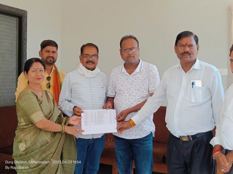 महापौर अलका बाघमार ने 30 पीड़ित करदाताओं को लौटाए राशि
