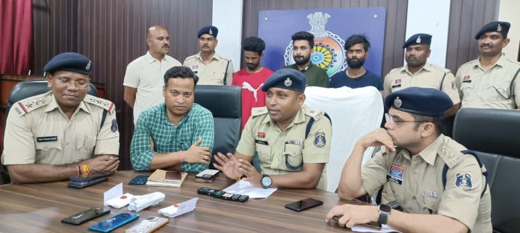 दुर्ग में 6 लाख 14 हजार रुपए का चिट्टा हेरोईन बरामद, पुलिस ने घेराबंदी कर तीन युवकाें को पकड़ा