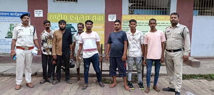 लूट मामले में 7 आरोपी गिरफ्तार